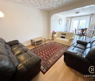 4 bedroom semi-detached house to rent - Photo 2