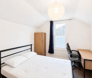 Room 5, Clarendon Street, Cambridge - Photo 1