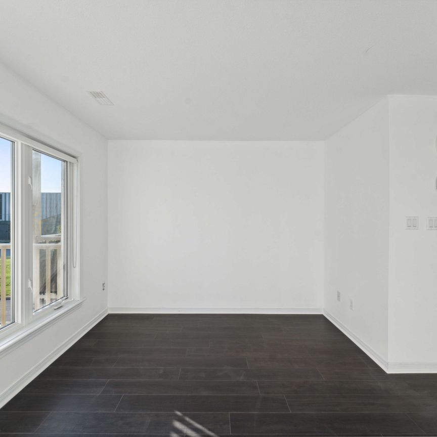 For Lease - 230 Shanly Private, Barrhaven, Ontario - Photo 1