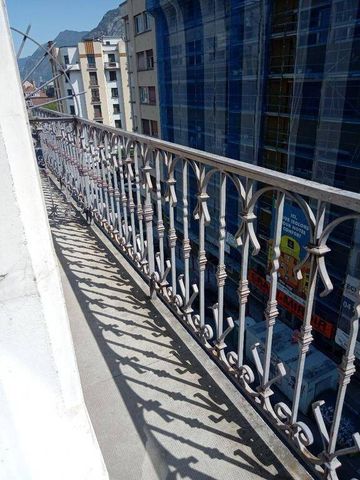 Location Appartement 3 pièces 80m² GRENOBLE 38000 - Photo 4