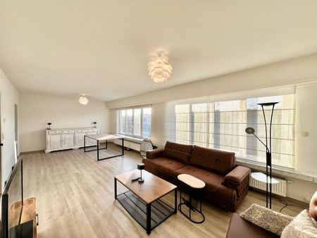 Gerenoveerd 2-slaapkamer appartement incl garage - Foto 3