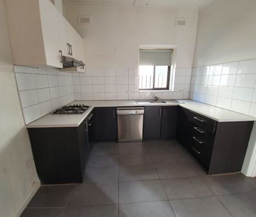 14a Doris Street, Murrumbeena VIC 3163 - House For Rent | Domain - Photo 4