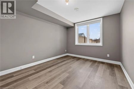 3951 MITCHELL Crescent - Photo 3