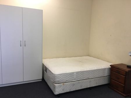 Share Accommodation - Photo 2