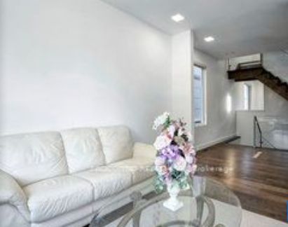 For Lease - 528 Jones Road Unit# Room 2, Hamilton, Ontario - Photo 1