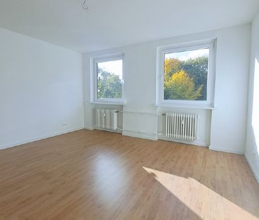 Sonnige 3 Zimmer-Wohnung mit Terrasse! - Foto 1