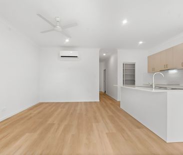 Brand New Home with High Ceilings, Dimmable Lighting & Entertainers... - Photo 1