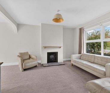 5 Railway Cottages, Bridge Road, Helen's Bay, BT19 1TE - Photo 2