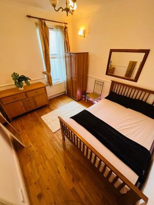Room in a Shared House, London, SW16 - Photo 1