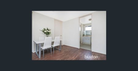 LIFESTYLE LOCATION! - Photo 3