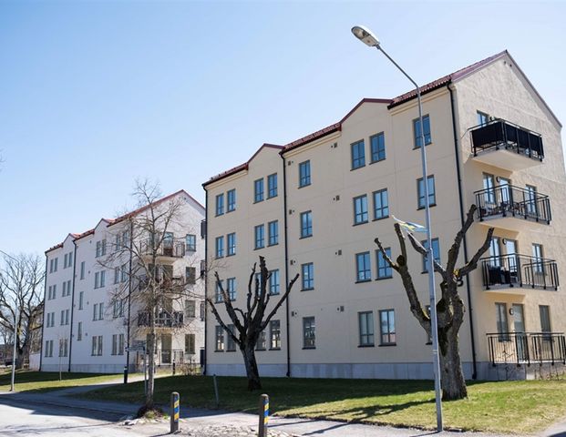 Karlslättsv 5 C - Photo 1