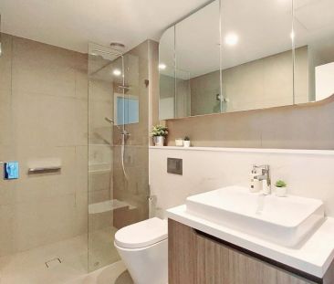 GREAT INNER CITY PAD WITH IMMACULATE INTERIORS - Photo 5