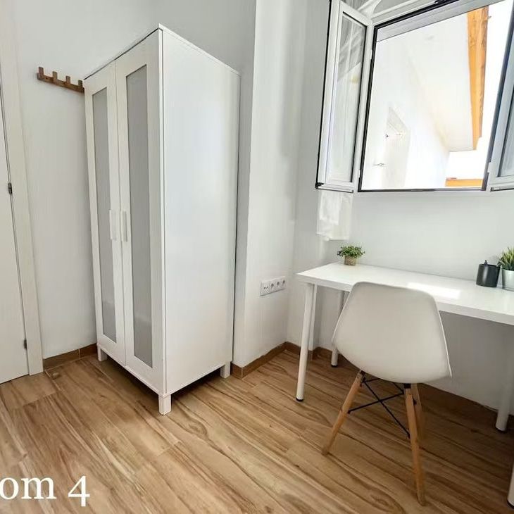 Barriada La Palmilla, Sevilla, Andalusia 41009 - Photo 1