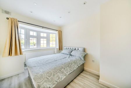 5 bedroom detached house to rent - Photo 5