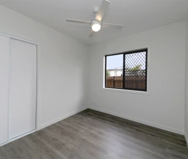“Prime Position, Immaculate Home-Close to Train, Shops, Schools” - Photo 3