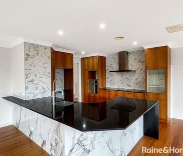 Spacious, Stylish & Refreshed 4 Bedroom Jerrabomberra Home - Photo 6