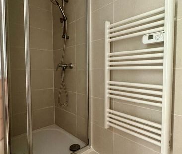 Location Appartement 1 pièce 31m² - Photo 4