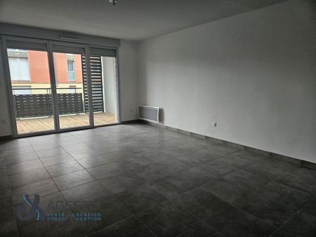 APPARTEMENT T3 64M - Photo 3