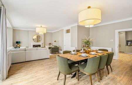 Gloucester Road, SW7, London - Photo 2