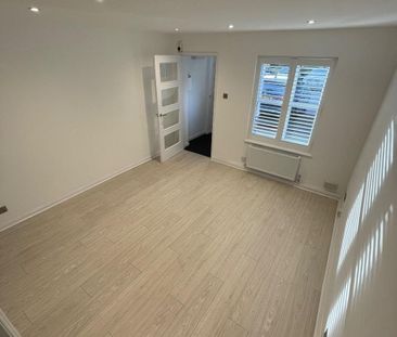 2 Bed Terraced House, Linen Court, M3 - Photo 1