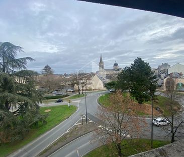 Location Appartement 4 pièces 92m² - Photo 6