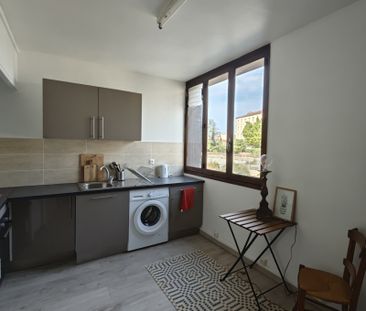 Appartement - 77,05 m² - 3 pièces - Photo 4