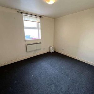 St. Johns Court, Grantham, Lincolnshire, NG31 - Photo 2