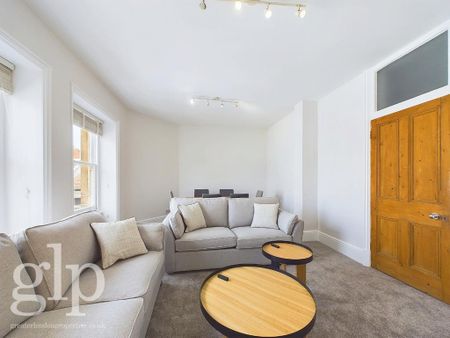 2 bedroom flat to rent - Photo 5