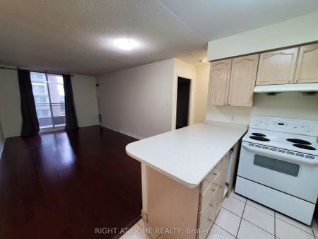 256 Doris Avenue #1011 - Photo 2