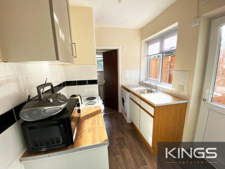 1 bedroom flat to rent - Photo 3