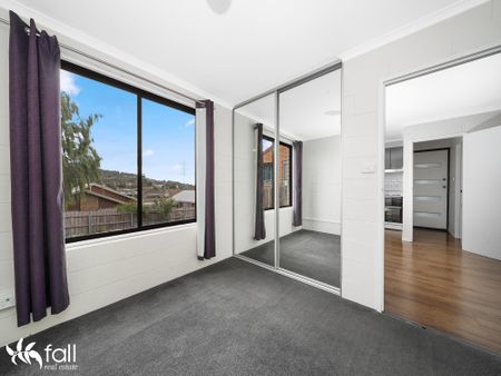 Conveniently located and well maintained - Photo 4