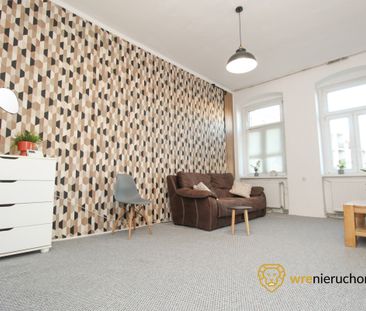 Przestronne mieszkanie w zabytkowej kamienicy - Zdjęcie 6