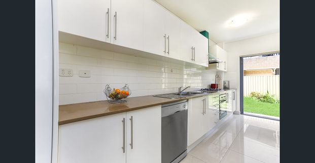 Three Bedroom Family Home - Photo 1