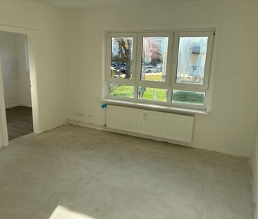 2-Zimmer-Wohnung sucht Nachmieter mit WBS // EG links - WBS erforde... - Photo 1