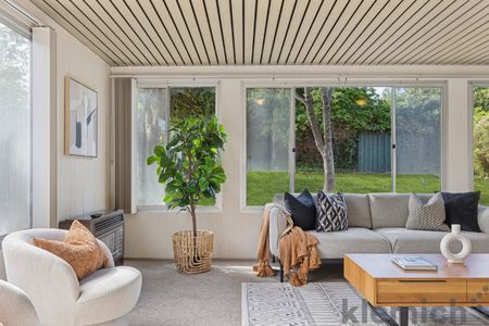 6 Waterview Crescent, O'Halloran Hill SA 5158 - House For Rent | Domain - Photo 3