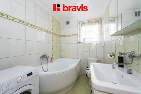 Pronájem bytu 1+kk, ul. Skálova, Rousínov, samostatný vstup, částečně zařízený, internet v ceně - Fotografie 3