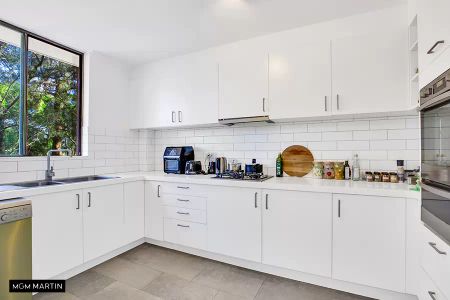 MGM MARTIN - FULLY FURNISHED TWO BEDROOM APARTMENT - Photo 5