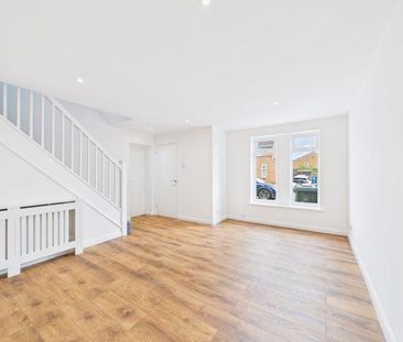 4 bedroom semi-detached house to rent - Photo 1