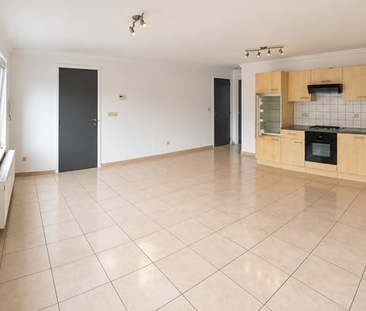 Appartement te huur - foto 2