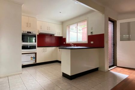 10 Elbe Close, Werribee. - Photo 5