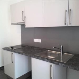 location Appartement T2 DE 39.28m² À LE PLESSIS ROBINSON - Photo 2