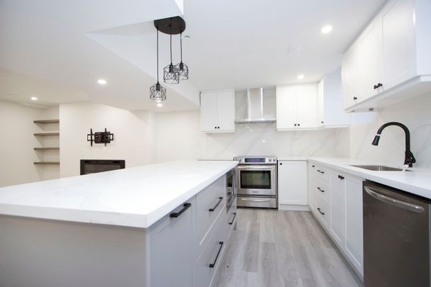 For Lease - 6 Westacott Crescent, Ajax, Ontario - Photo 1