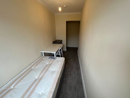 Room in a Shared House, Tokyngton Avenue, HA9 - Photo 2