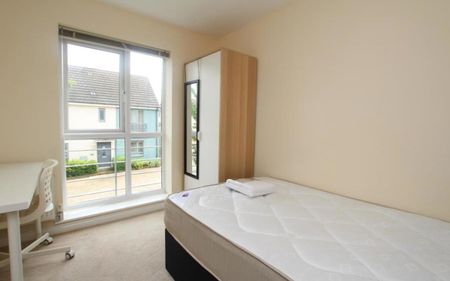 *** STUDENT HOUSE ** £775pppm BILLS INCLUDED** A fantastic 5 bedroom student house, situated within close proximity to UWE, bills included (gas, water, electric and internet). Available from July 2026 on a furnished basis. - Photo 5