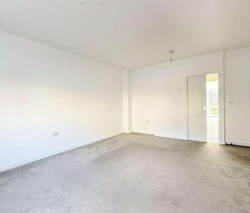Well Grove, Whetstone, London, N20 - Photo 1