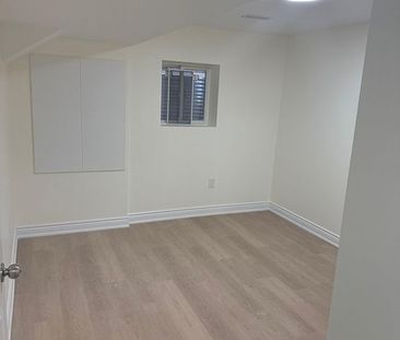 For Lease - 245 Montgomery Avenue, Whitby, Ontario - Photo 4