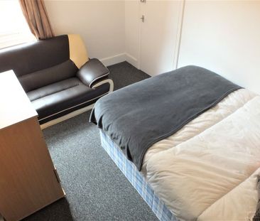 4 Bed Terraced House, Erleigh Road, RG1 - Photo 3