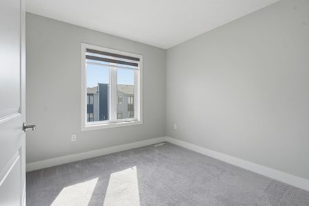 For Lease - 177 Edgevalley Road Unit# 21, London East, Ontario - Photo 4