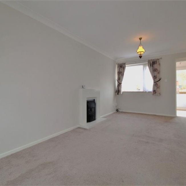 3 Bedroom Semi Detached Available Arranging tenancy - Photo 1