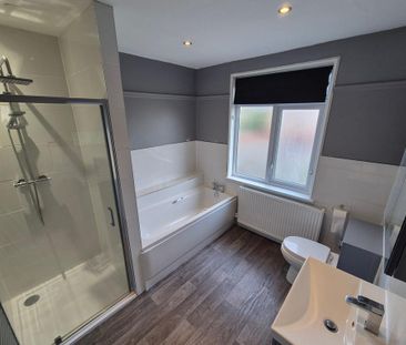 2 bedroom semi-detached house to rent - Photo 5